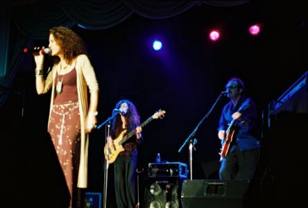 Rita Band, 2002